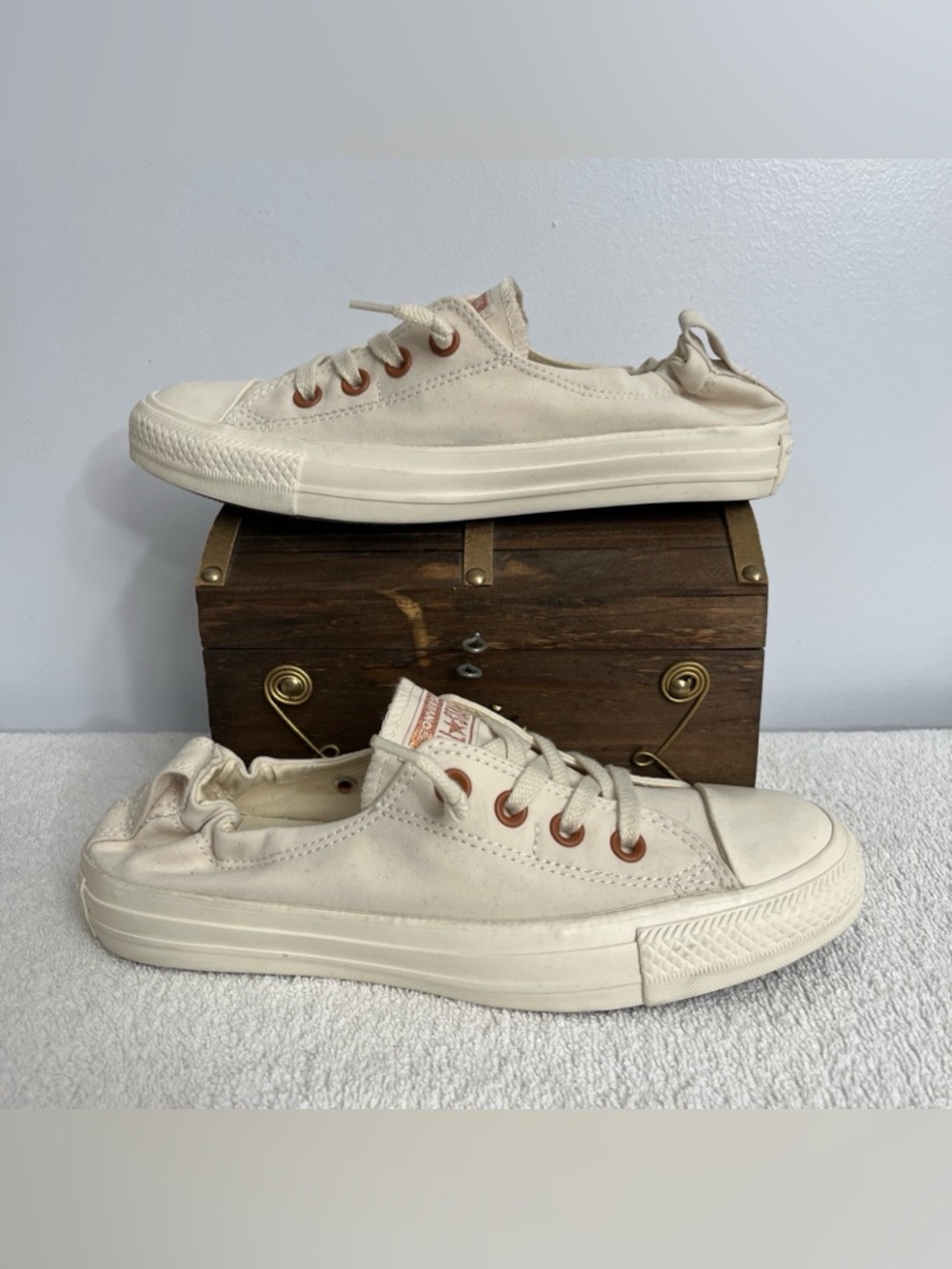 Converse Chuck Taylor All Star WalkOn Heel Shoes Womens Size 8 Canvas Sneakers
